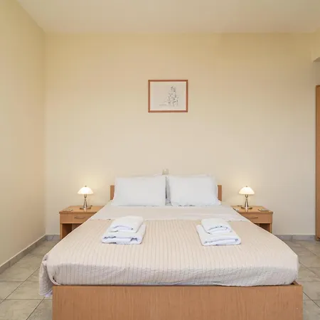 Niki With Swimming Pool Vila *